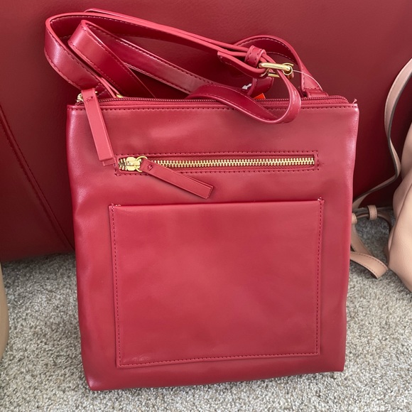 Red Cross body everyday bag - Picture 2 of 3